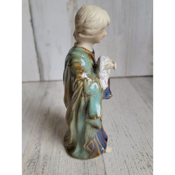 Nativity scene Shepherd boy lamb figure ceramic Xmas - Picture 3 of 7